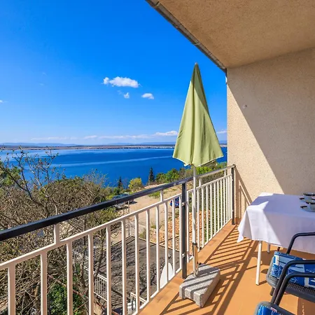 Meri 2nd Floor Apartman Dramalj